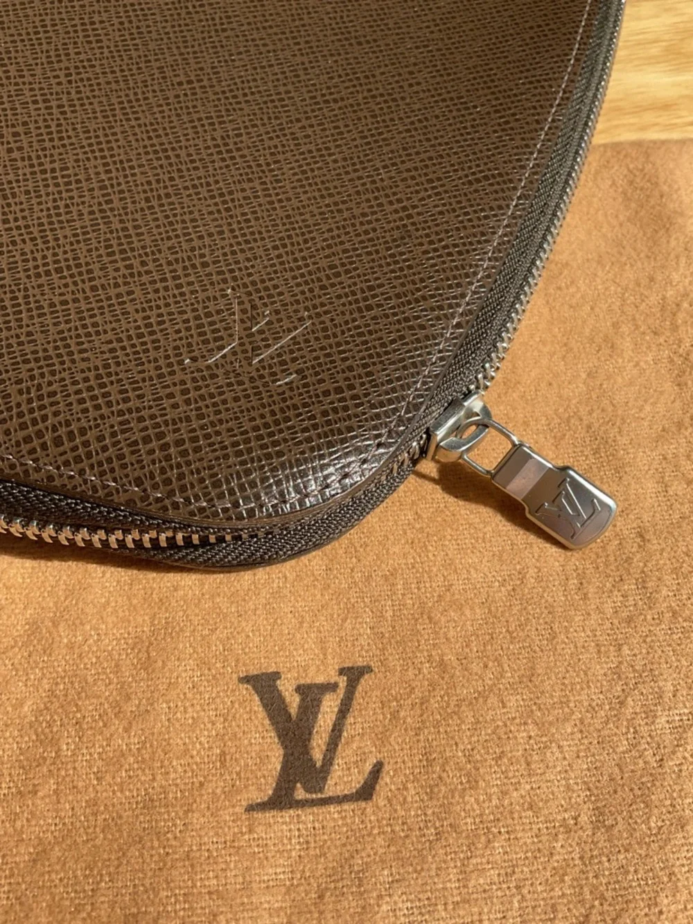 ✅LV CLUTCH TRAVEL ORGANIZER MI1014 LOUIS VUITTON AUTHENTIC - Picture 4 of 11